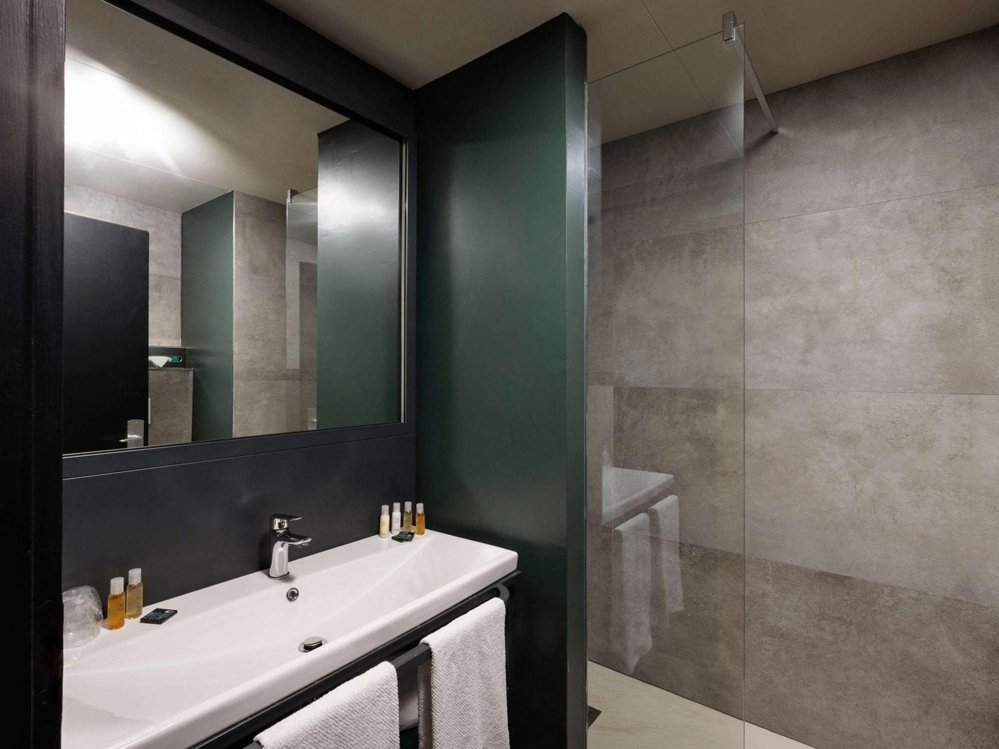Novotel Genova City Esterno foto