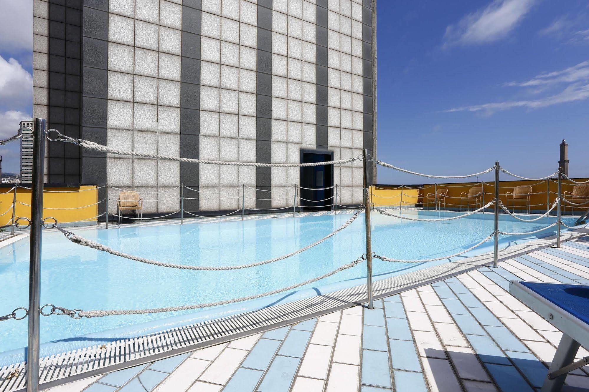 Novotel Genova City Esterno foto